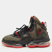 Nike Le Bron 19
