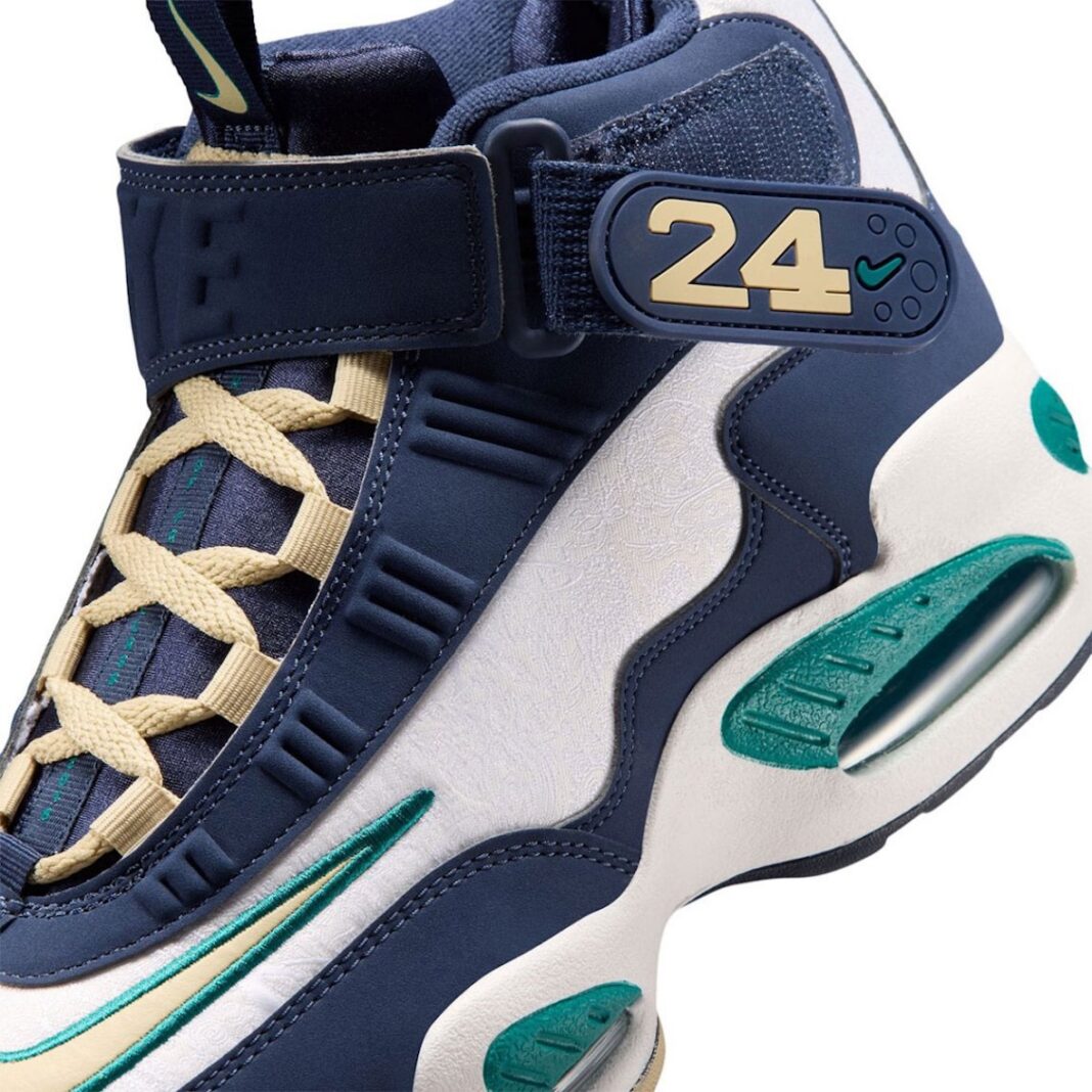 Men's Nike Air Griffey Max 1 HBCU Swingman Classic Midnight Navy/Team Gold-Freshwater IV6299-410