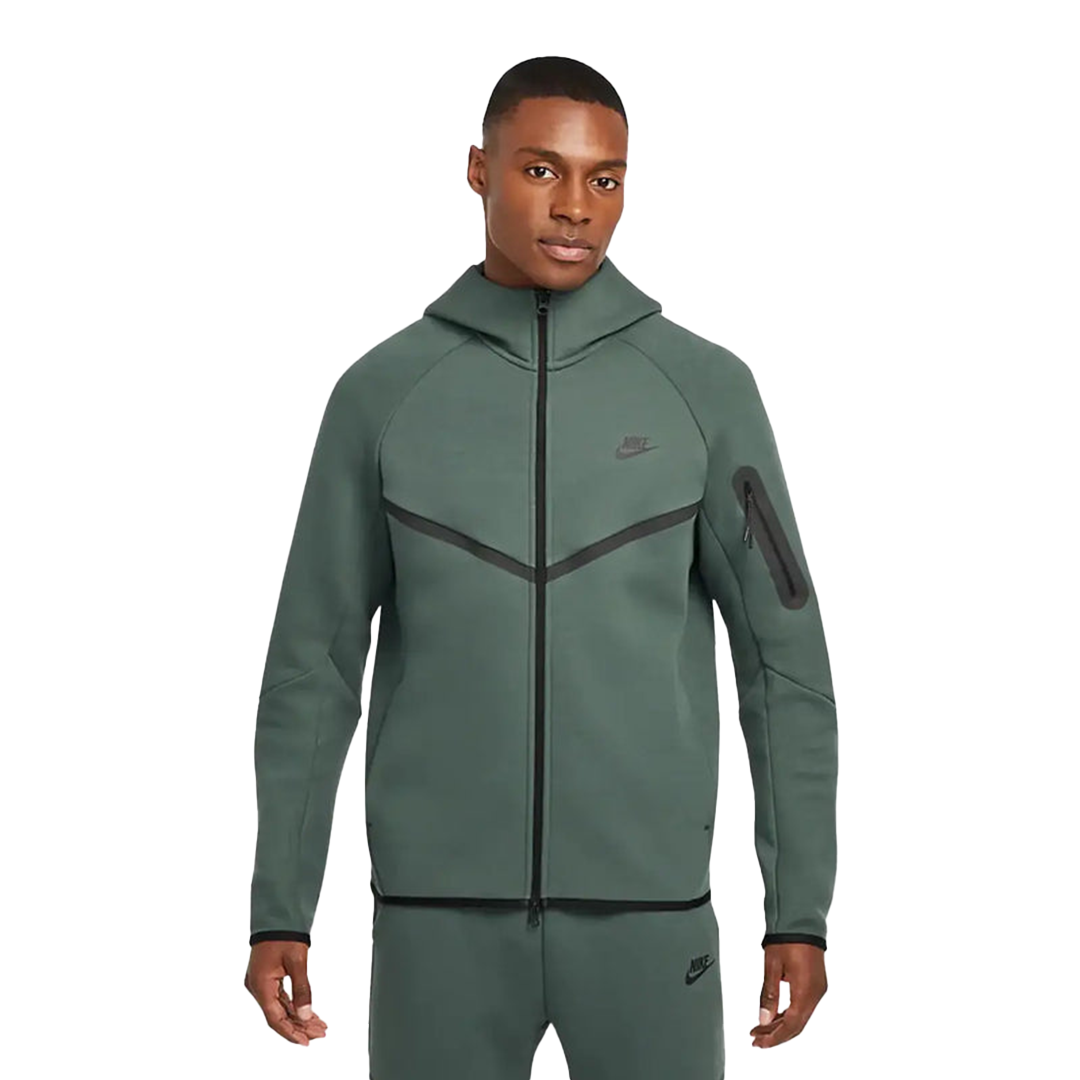 nike-mens-sportswear-tech-fleece.png