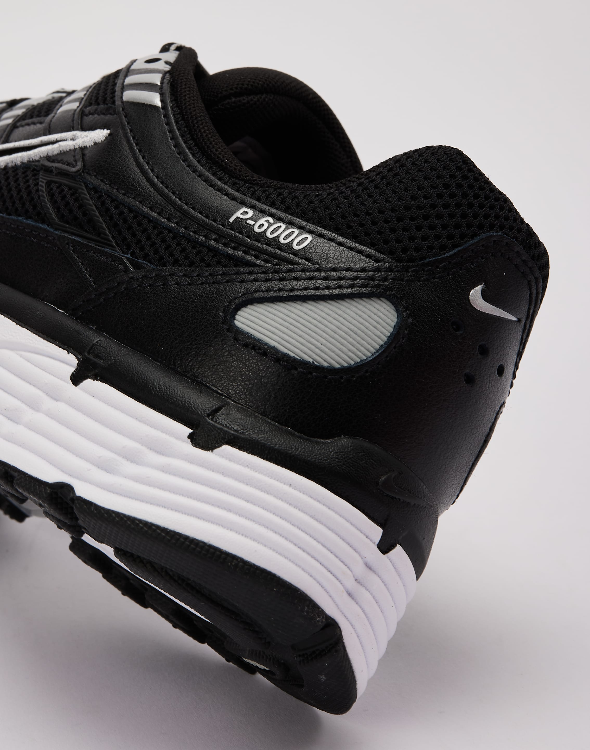Nike P-6000