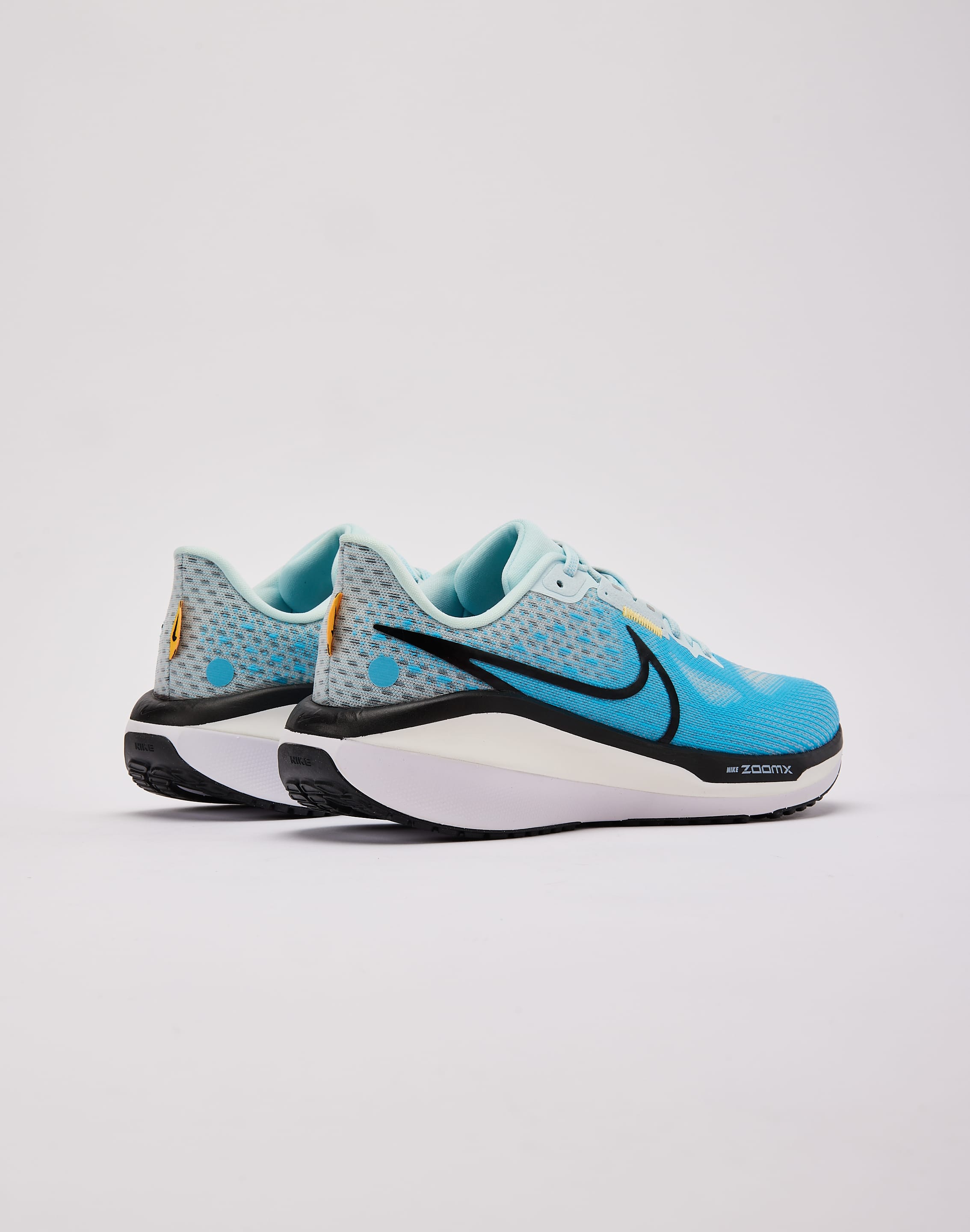 Nike Vomero 17