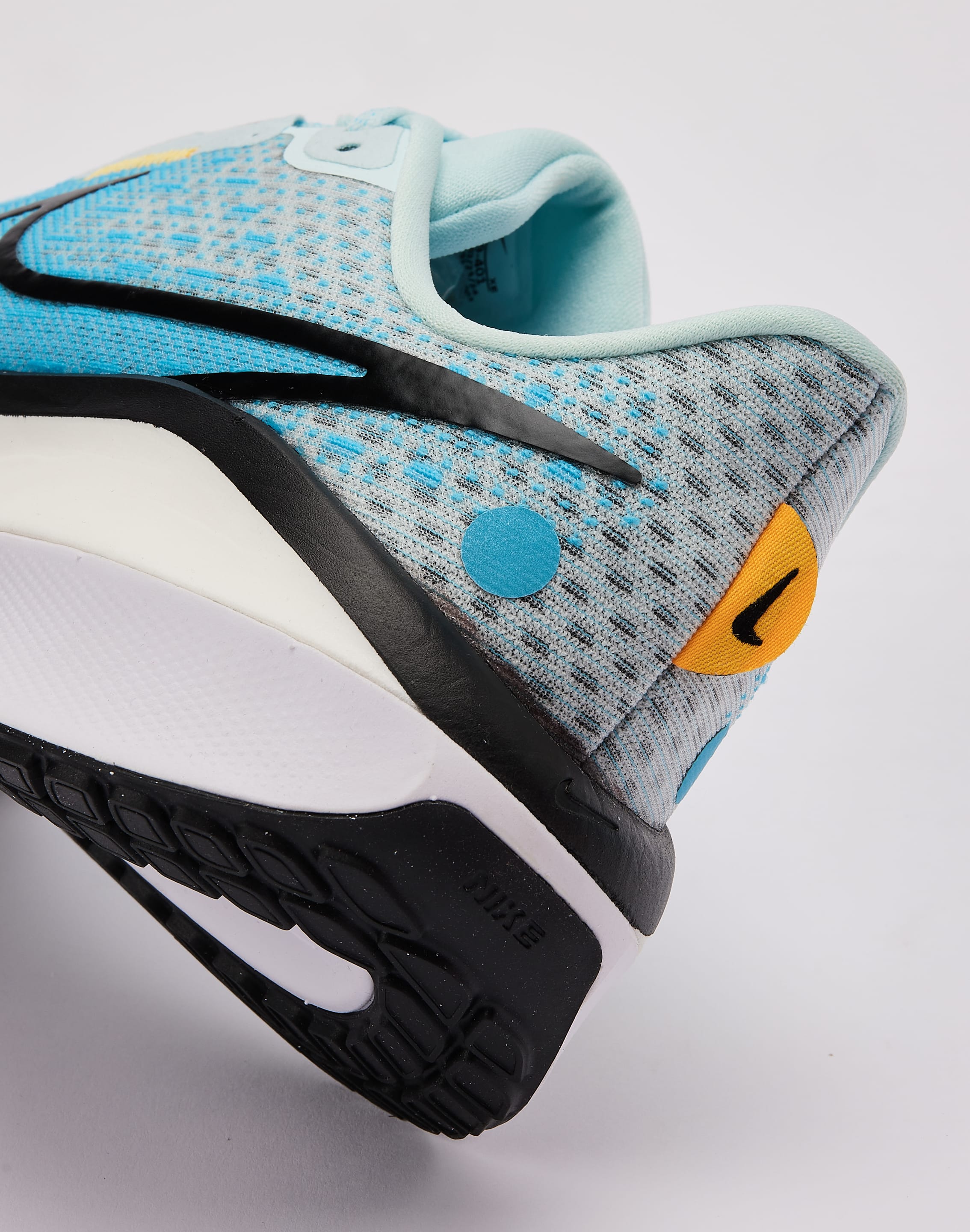 Nike Vomero 17