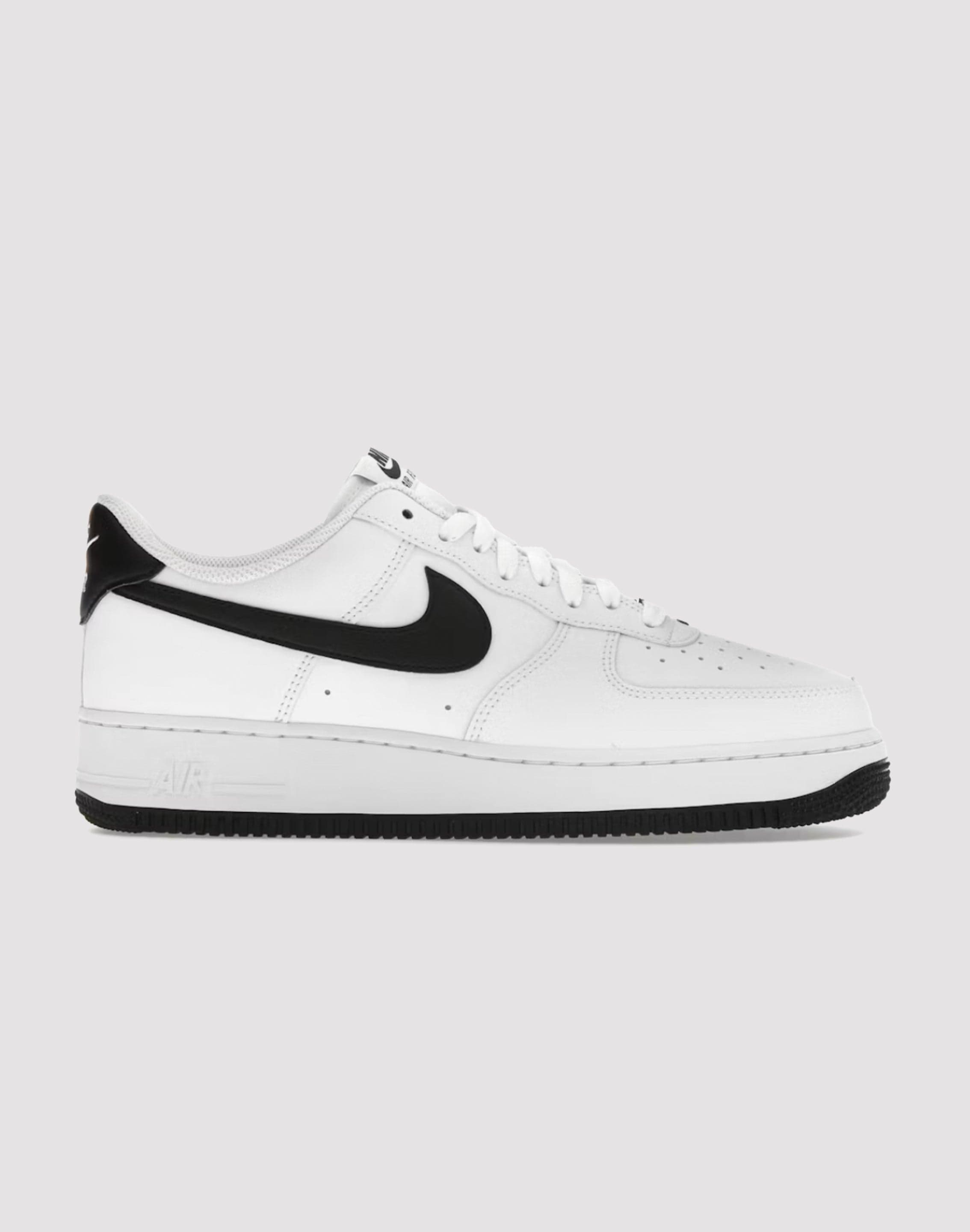 nike_FQ4296-101_M.jpg
