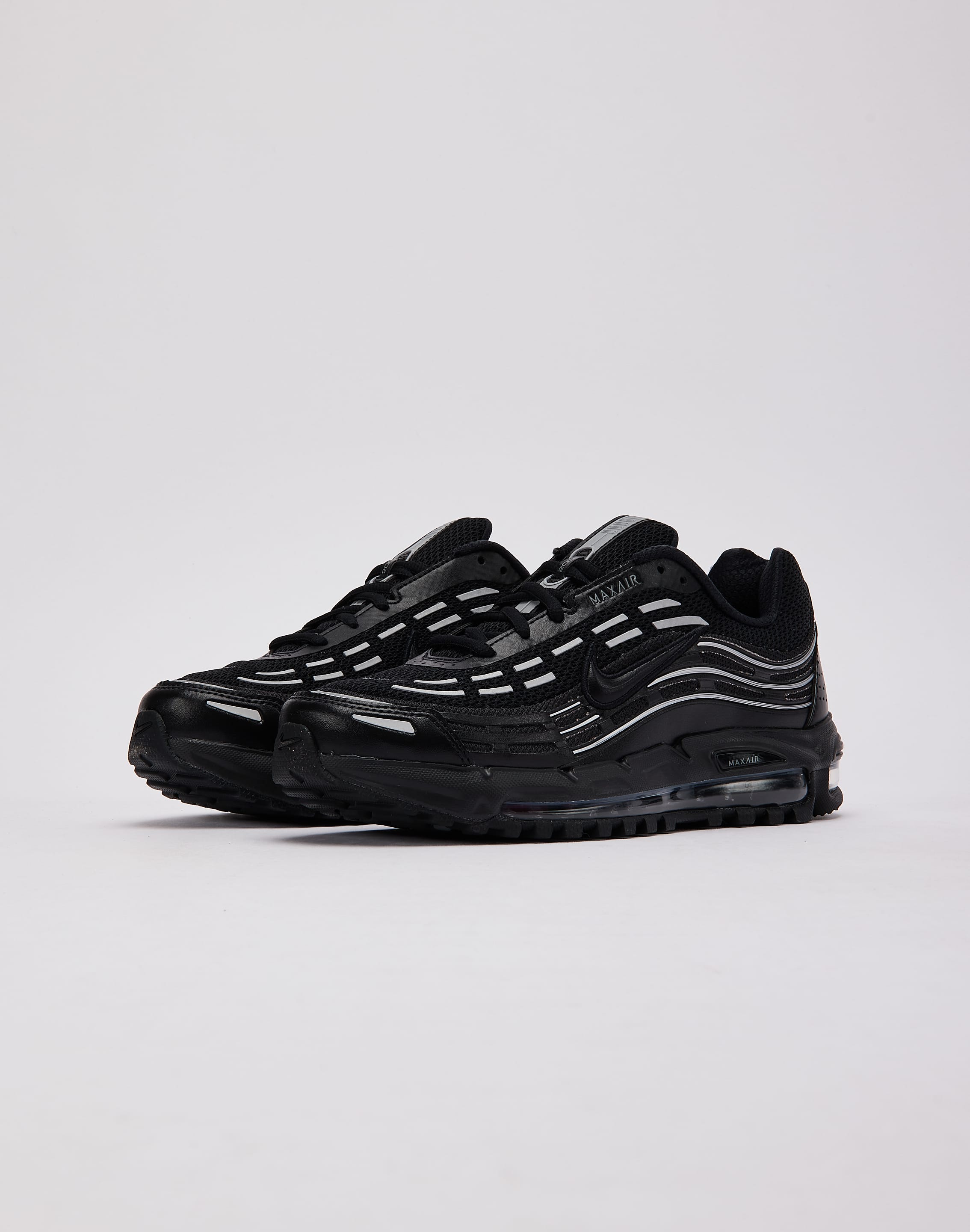 nike_FZ4110_20002_M058.jpg