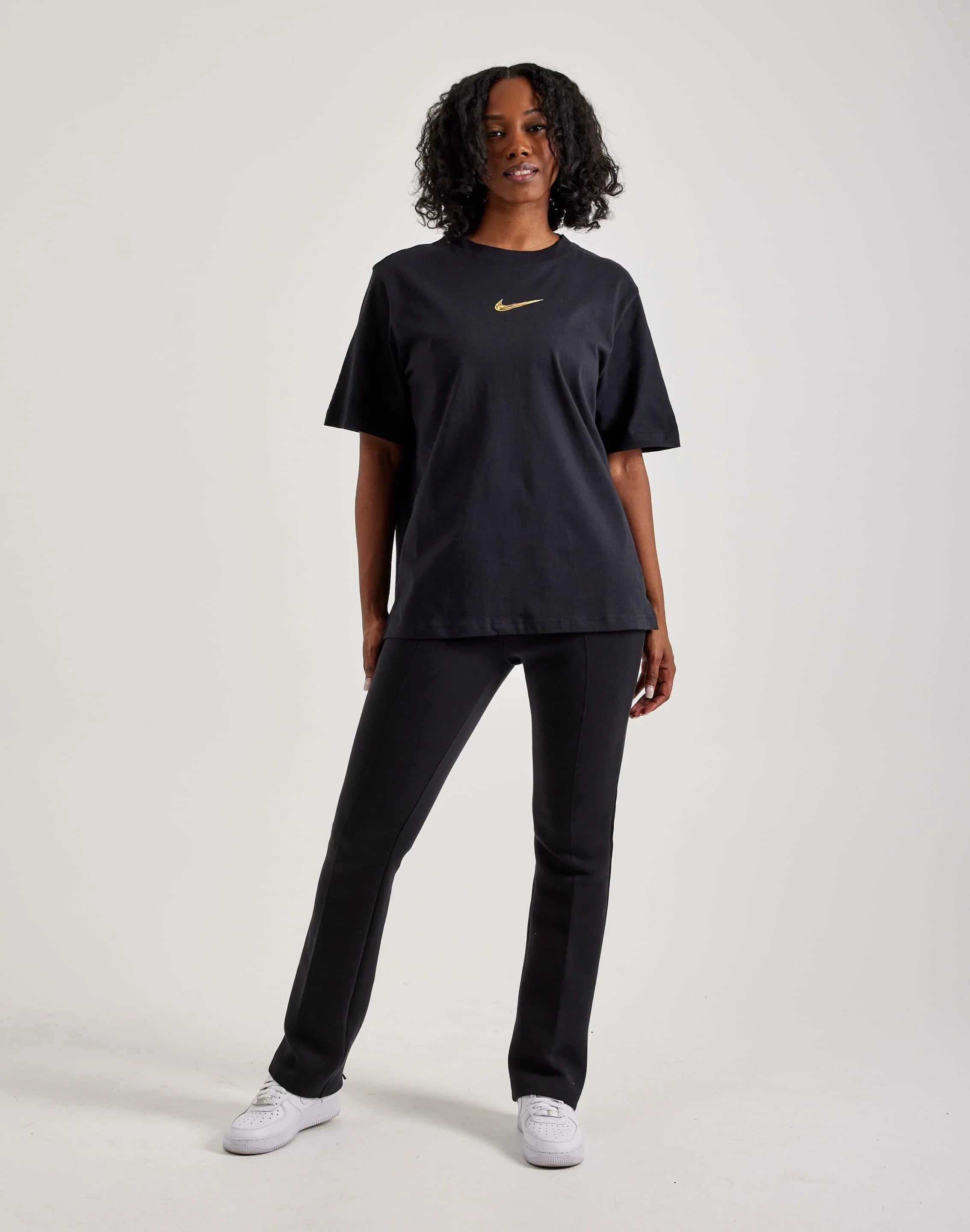 Women's Nike Sportswear Loose Graphic T-Shirt Black HF0777-010