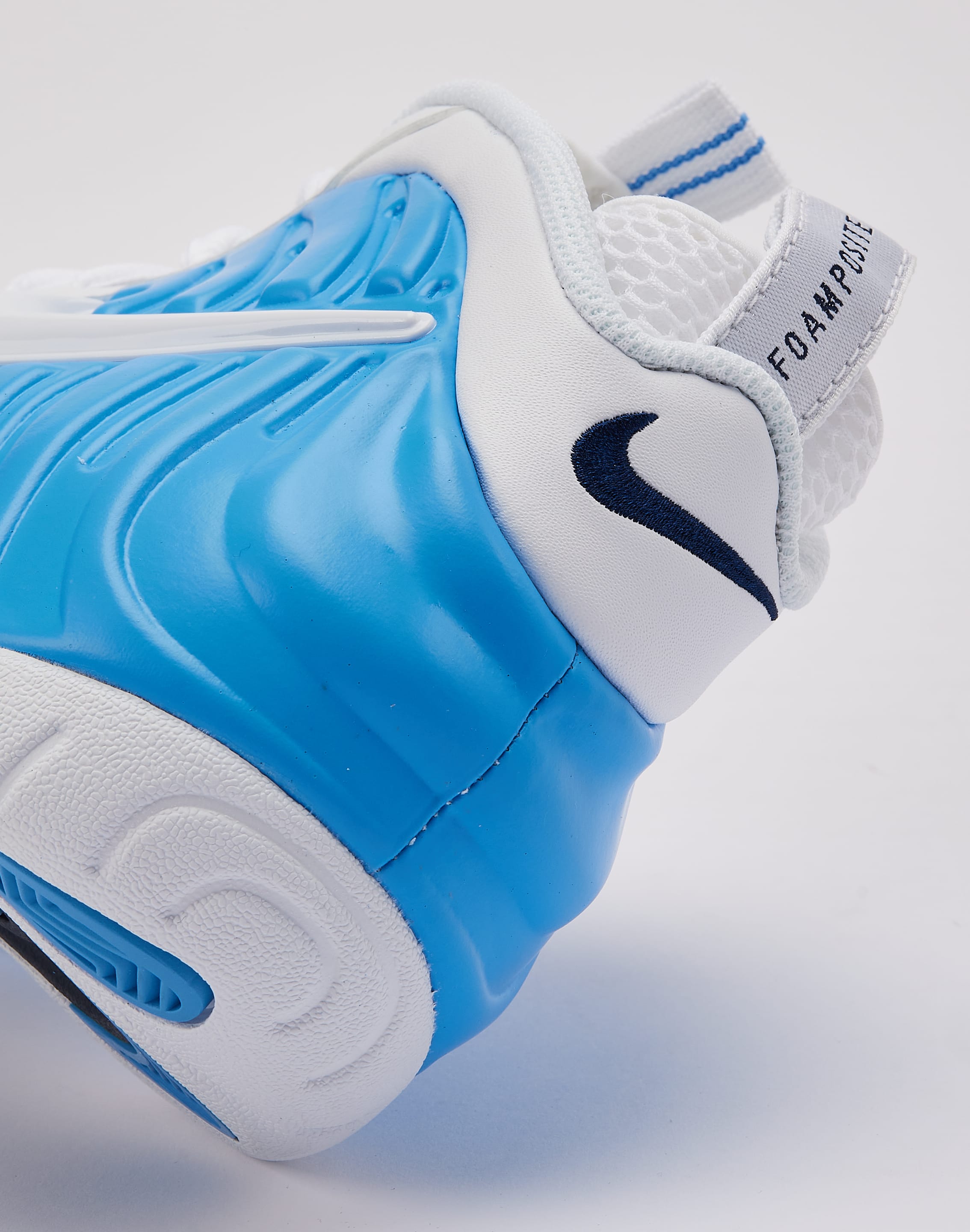 Nike Air Foamposite Pro 'University Blue and White'