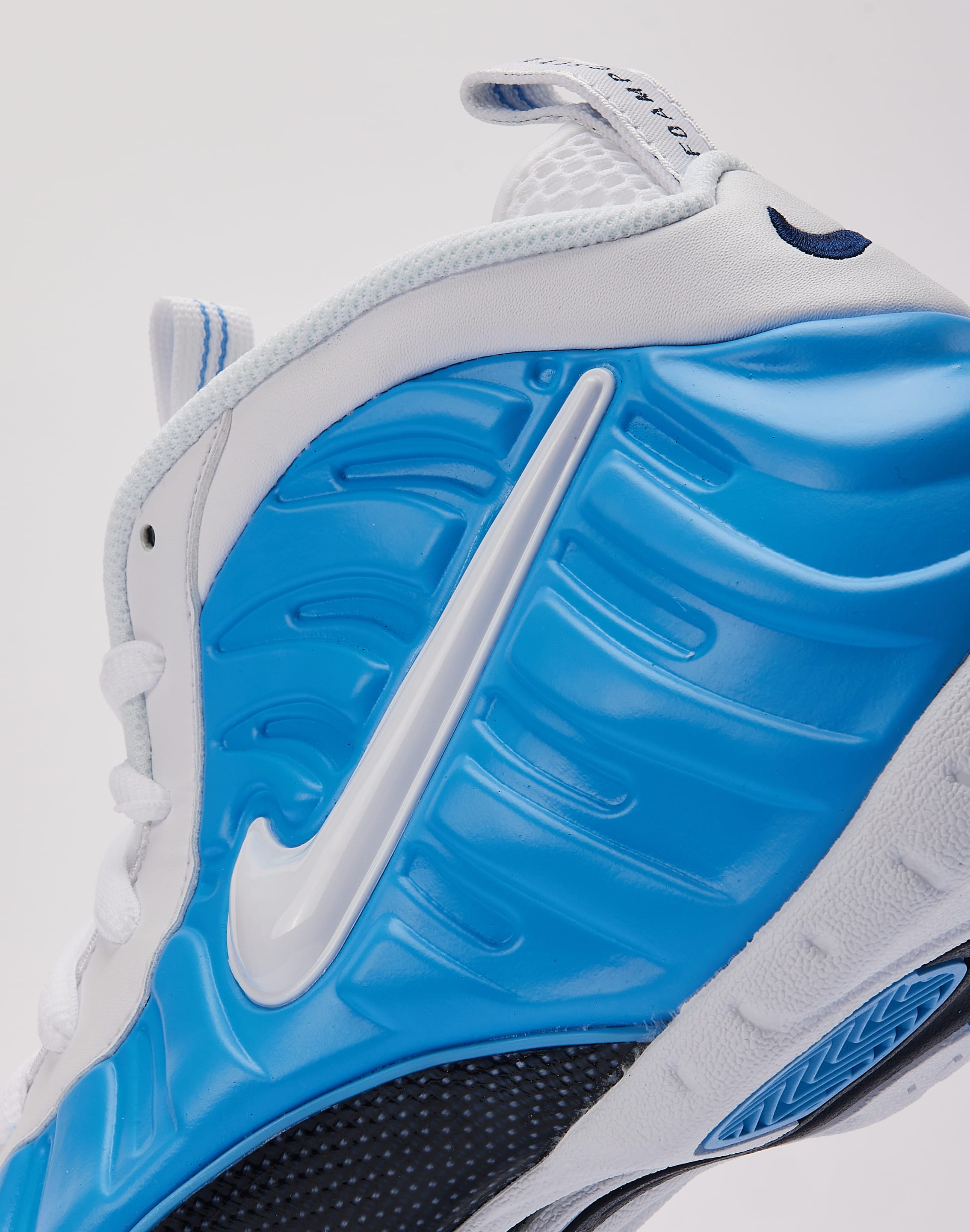 Nike Air Foamposite Pro 'University Blue and White'