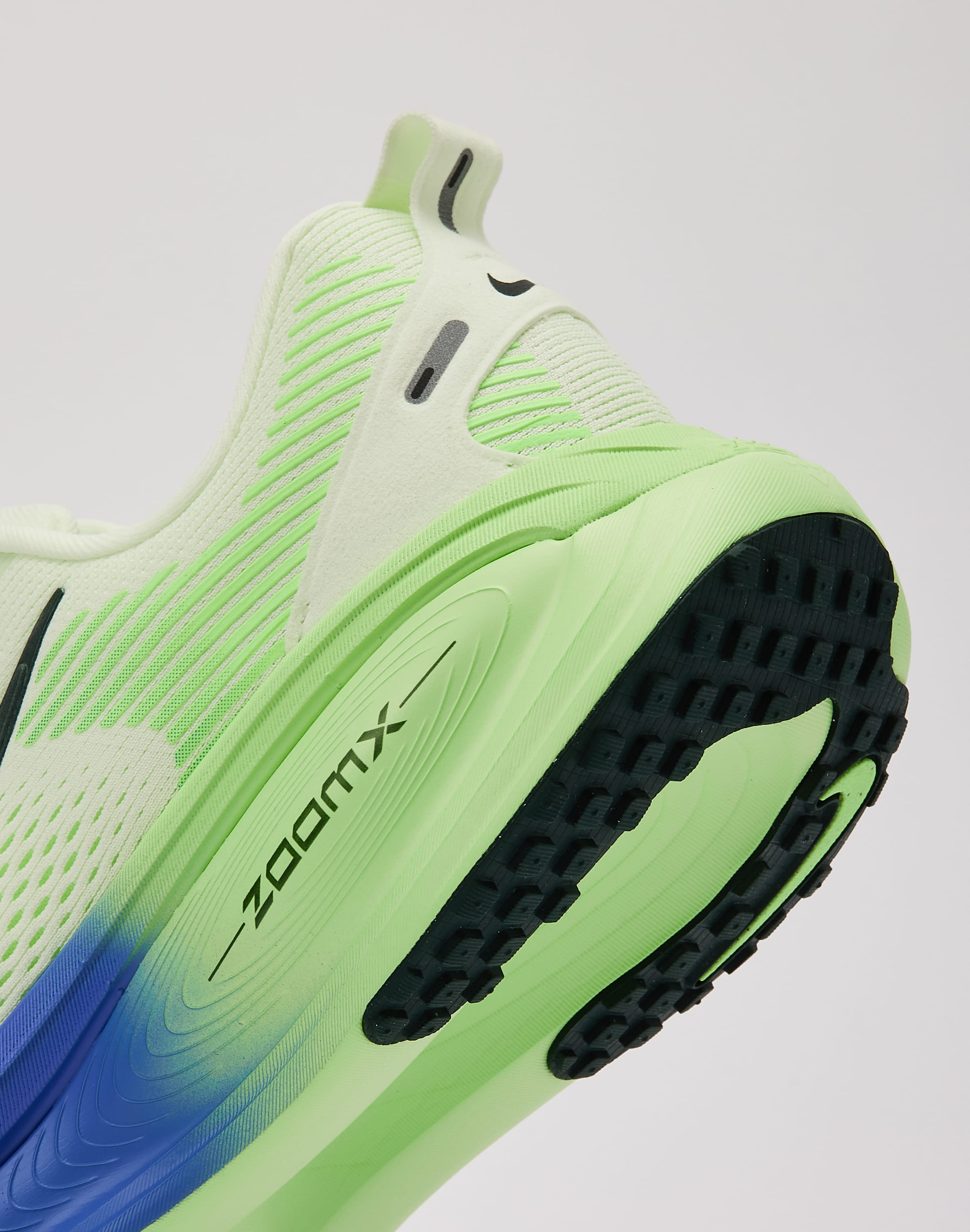 Nike Vomero 18