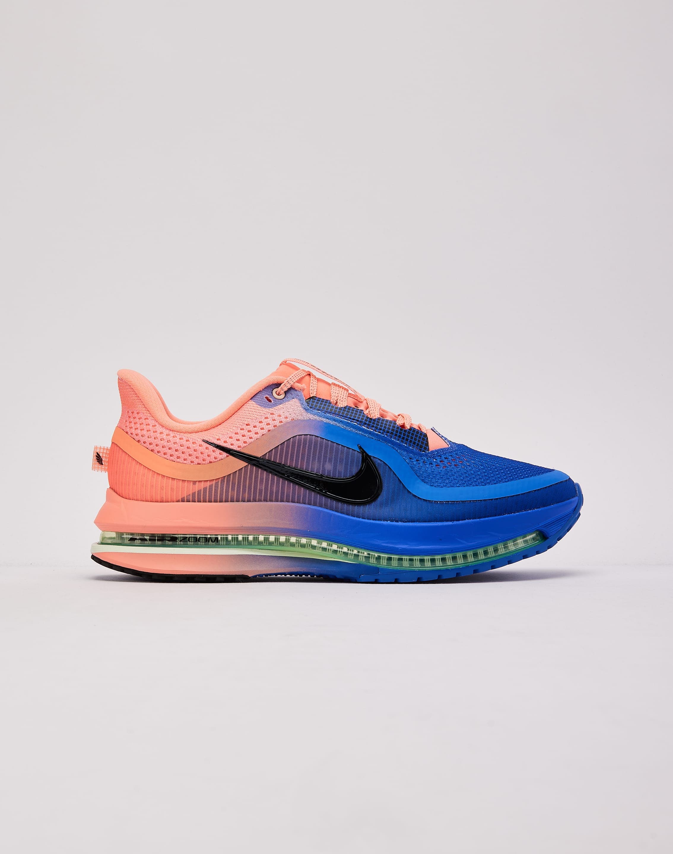 nike_HQ2592_20401_M097.jpg