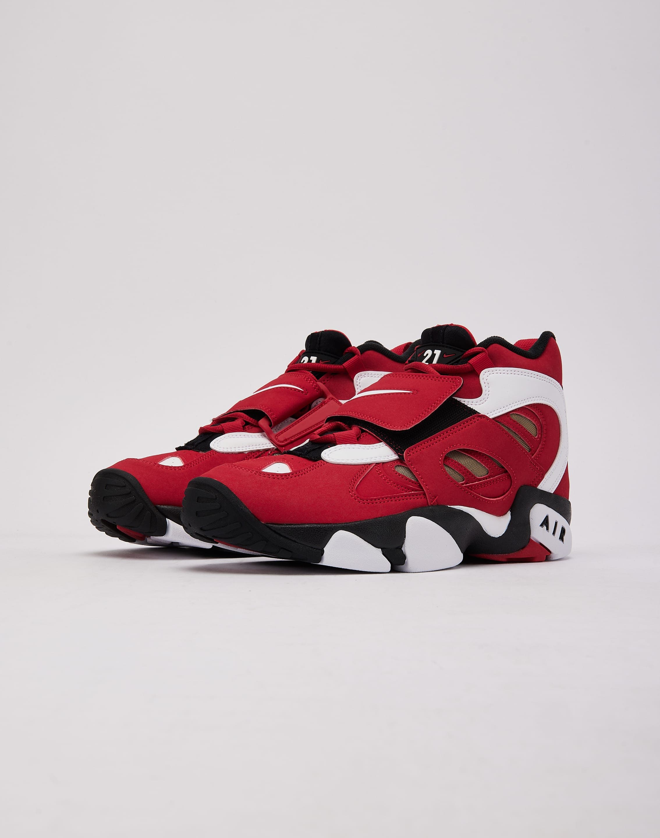 nike_HQ2631_20600_M022.jpg