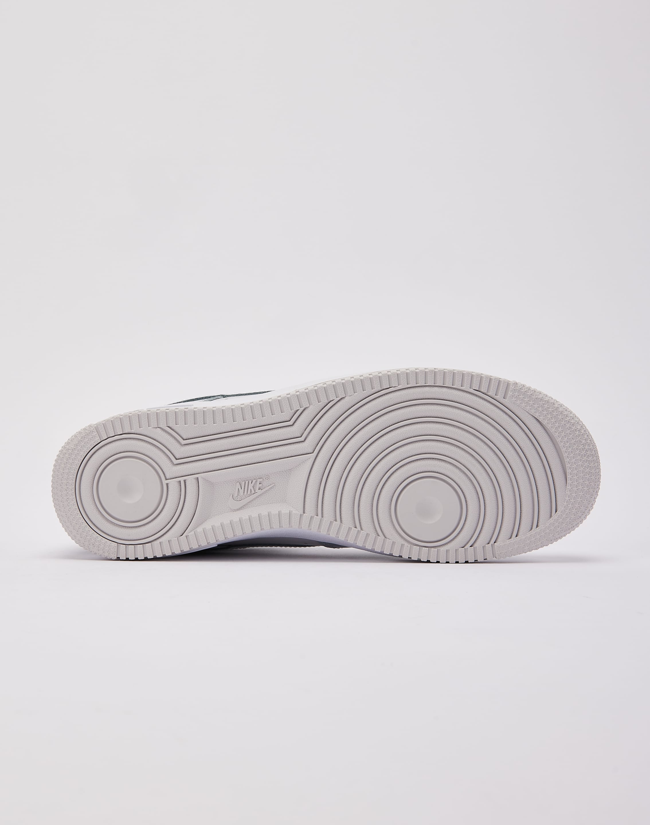 Nike Air Force 1 Low '07 LV8