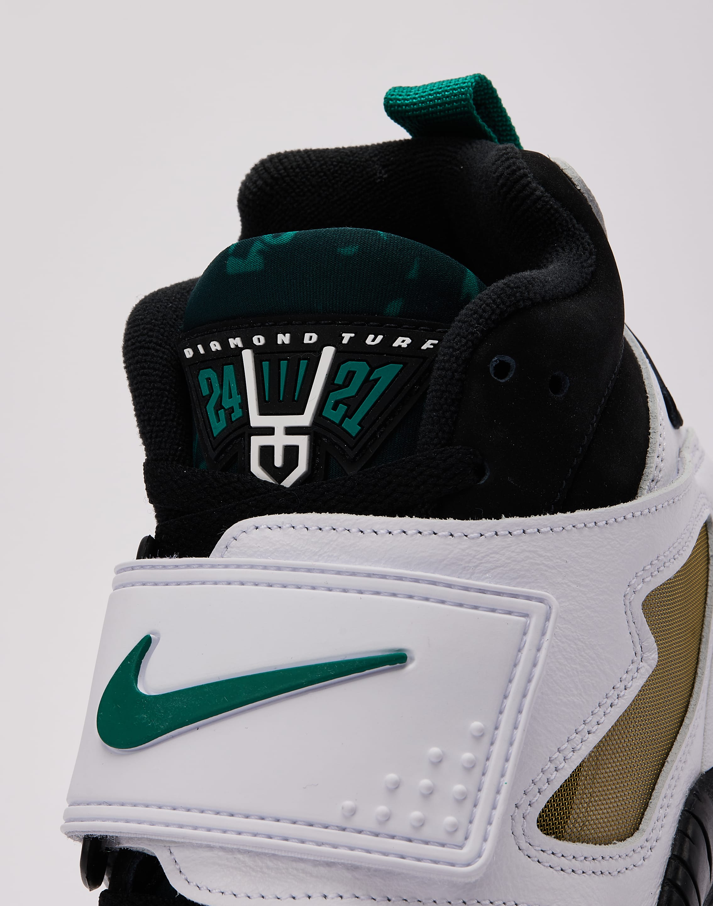 Nike Air Diamond Turf '93