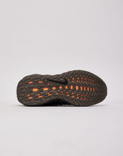 Nike Ava Edge
