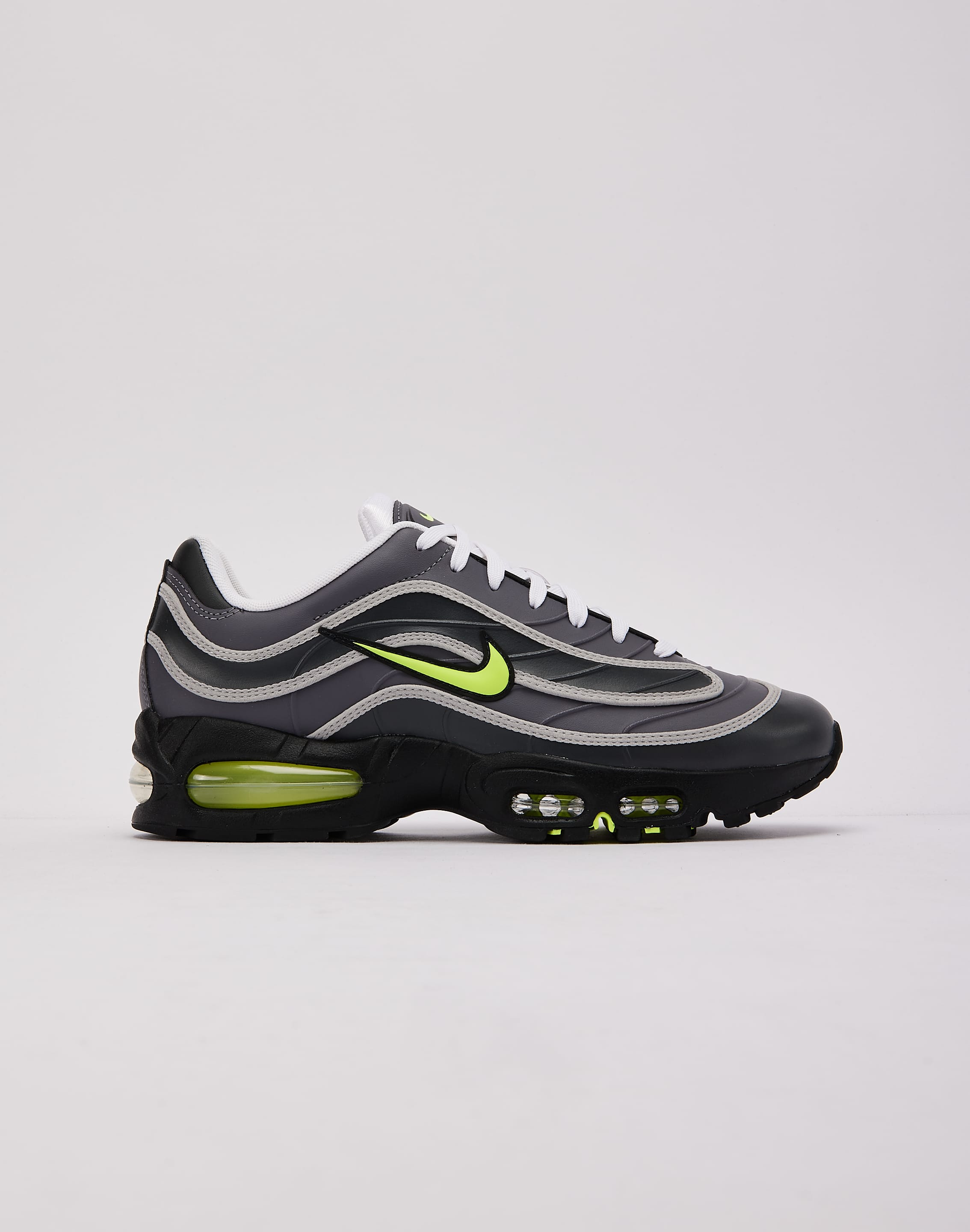 nike_IO1753_20003_M047.jpg