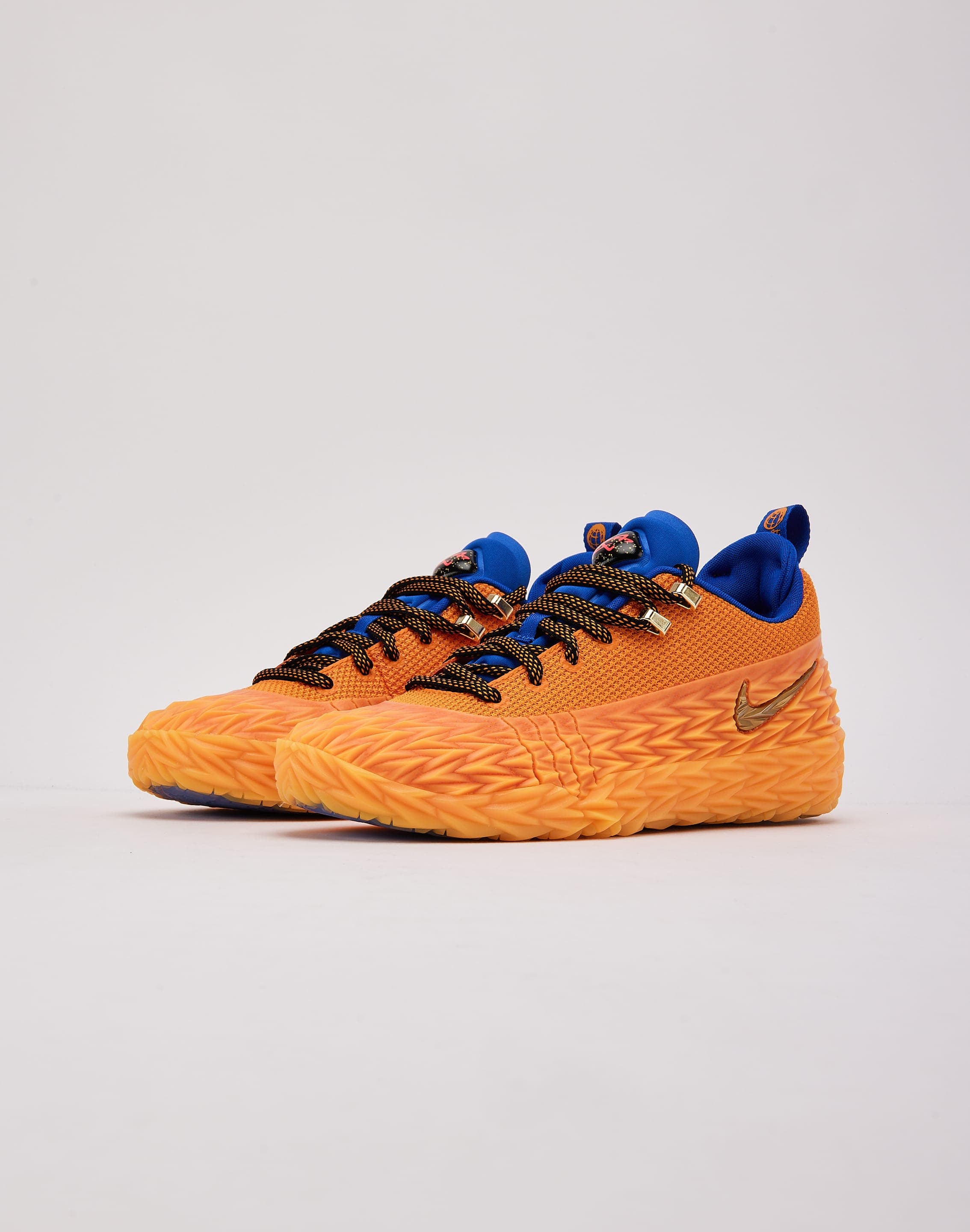 nike_IZ6735_20800_M071.jpg
