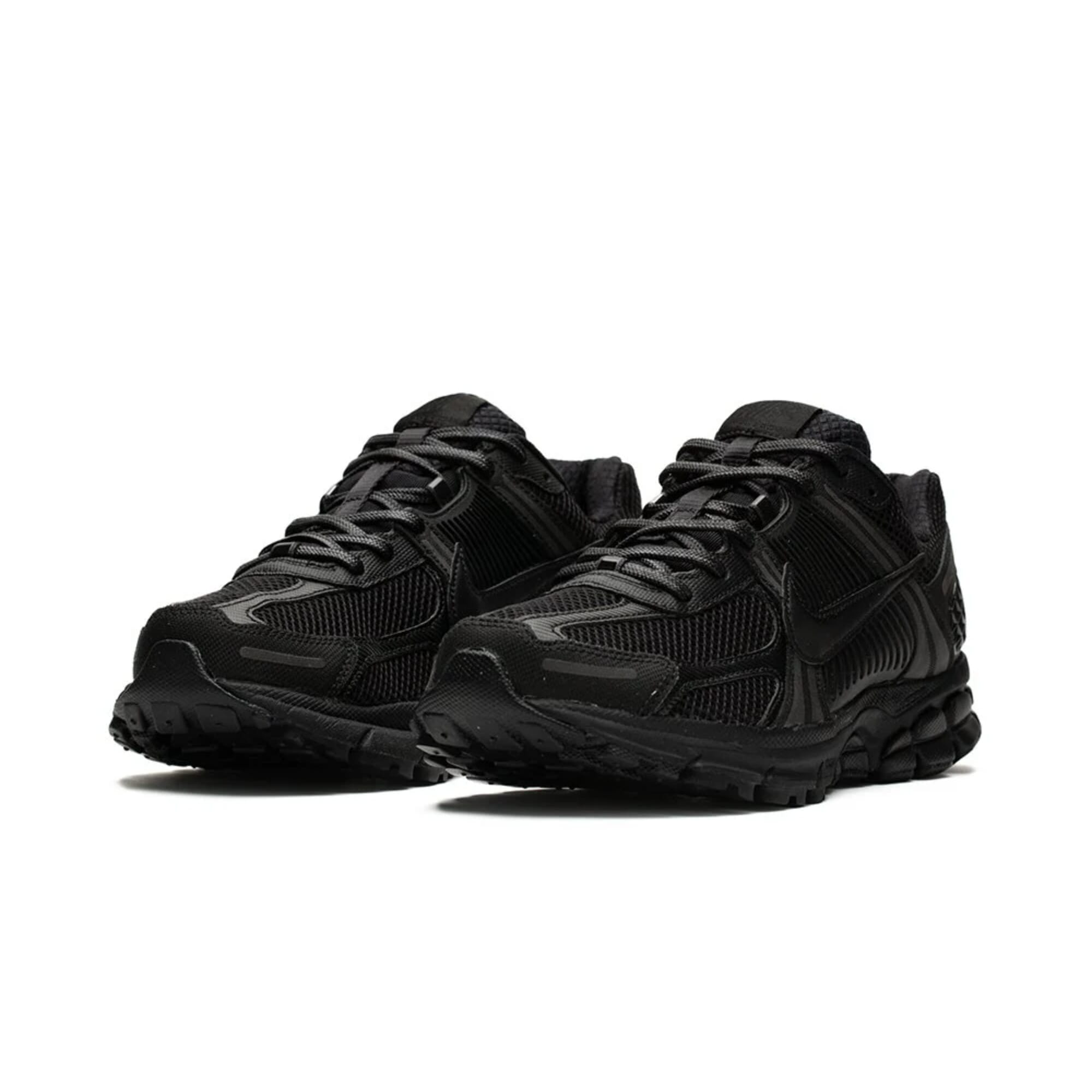 Nike Zoom Vomero 5 Black / Black  BV1358-003 Men's