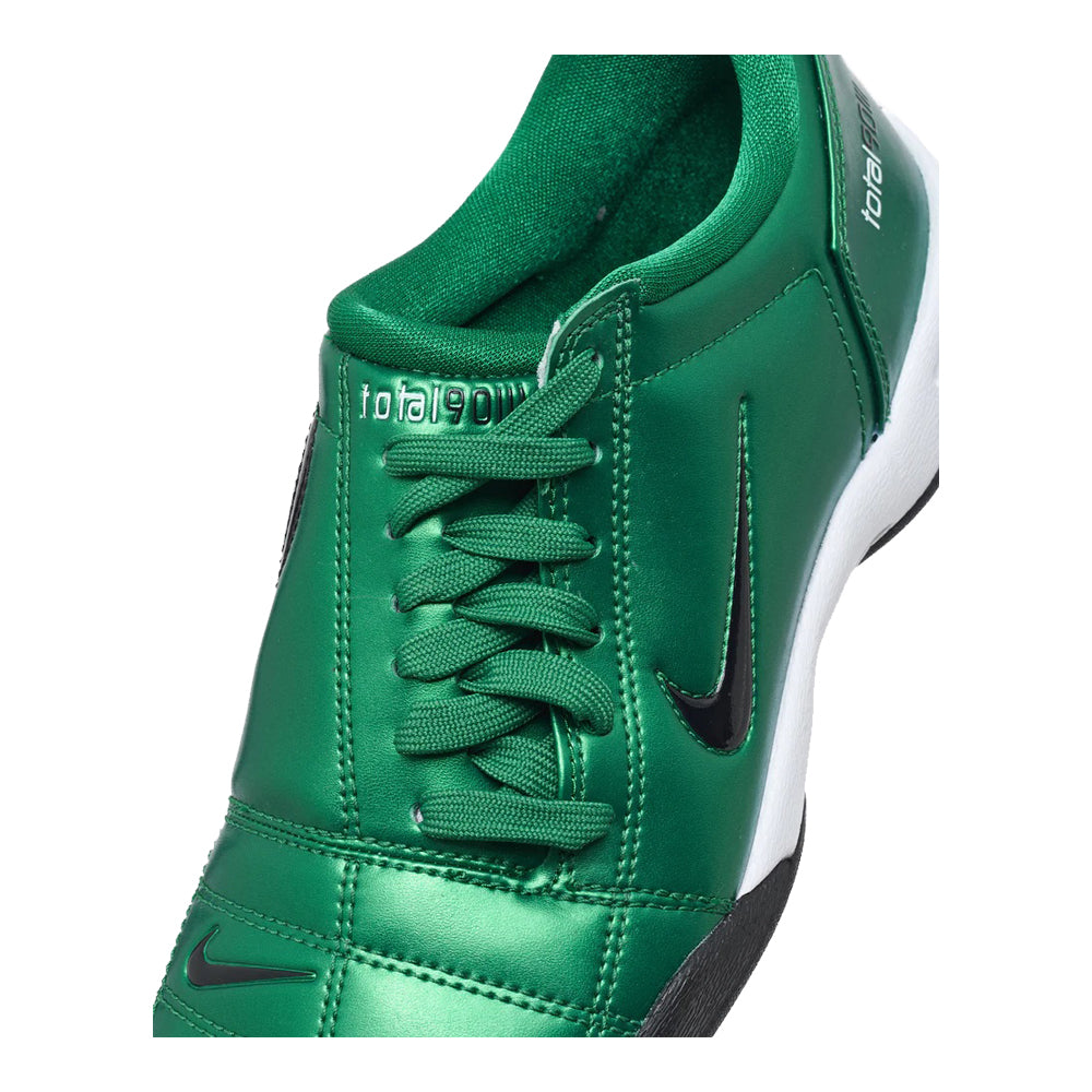 Nike Total 90 Women's Sneakers