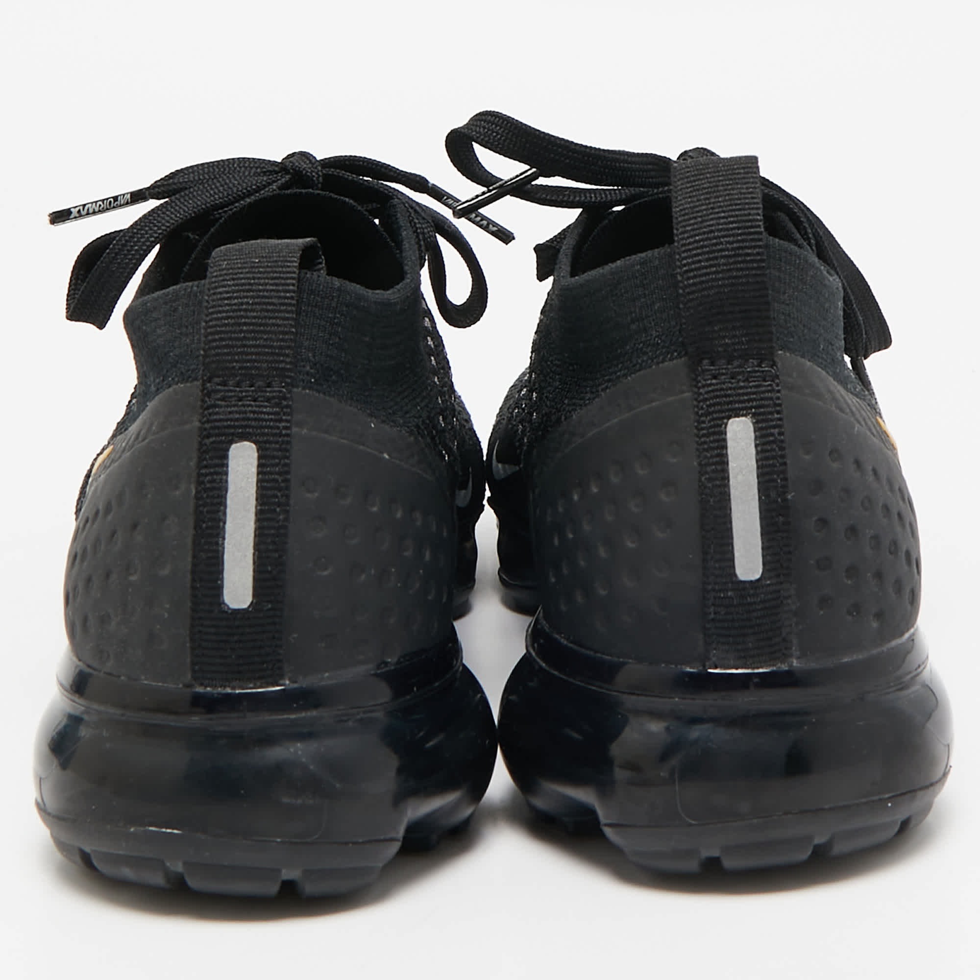Nike Black Knit Fabric Vapormax Lace Up Sneakers