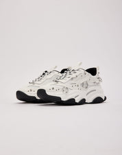 Steve Madden Possession