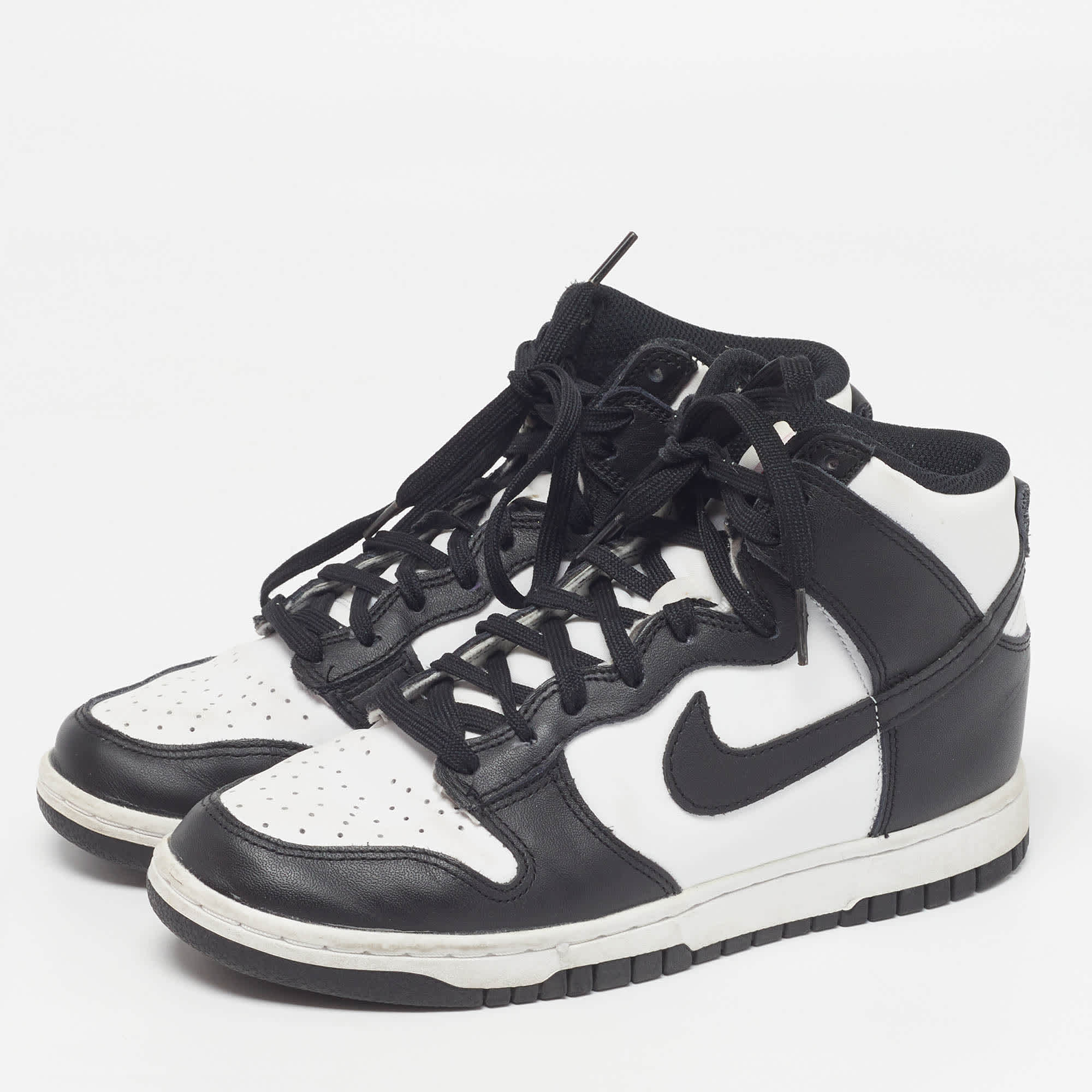 Nike Dunk High Panda