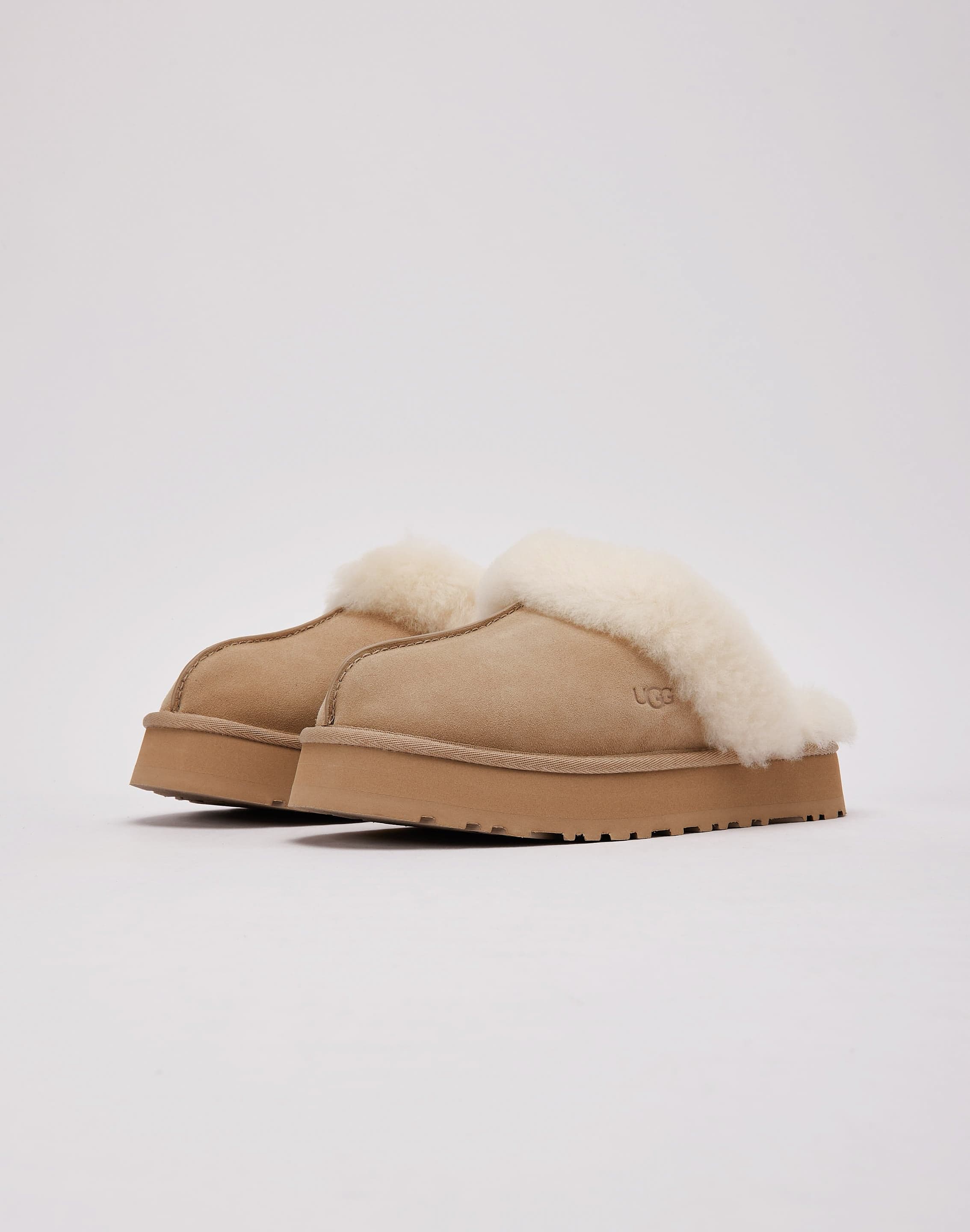 ugg_W1122550_20SAN_W094.jpg