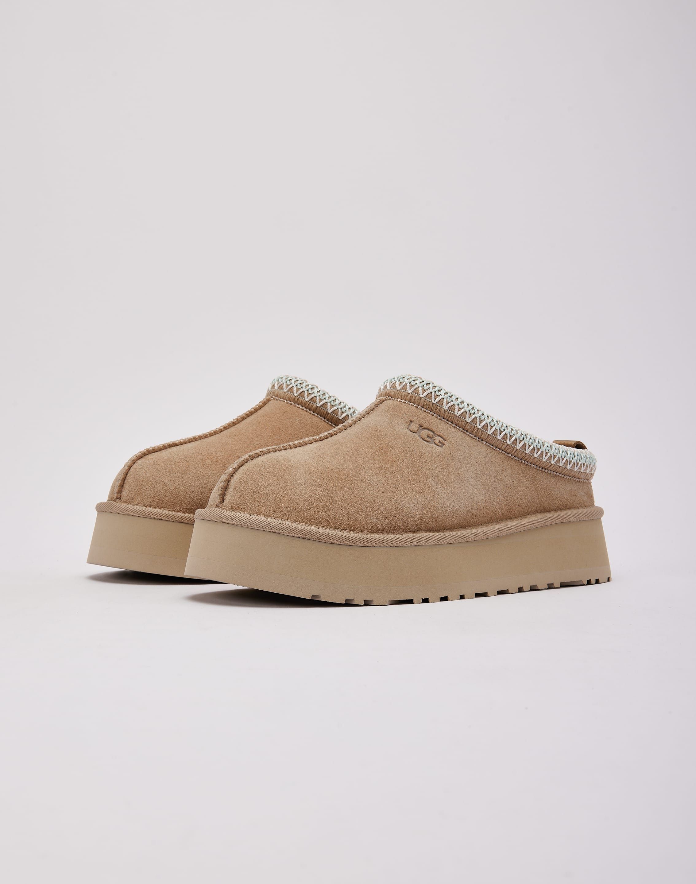 ugg_W1174471_20SAN_W022.jpg