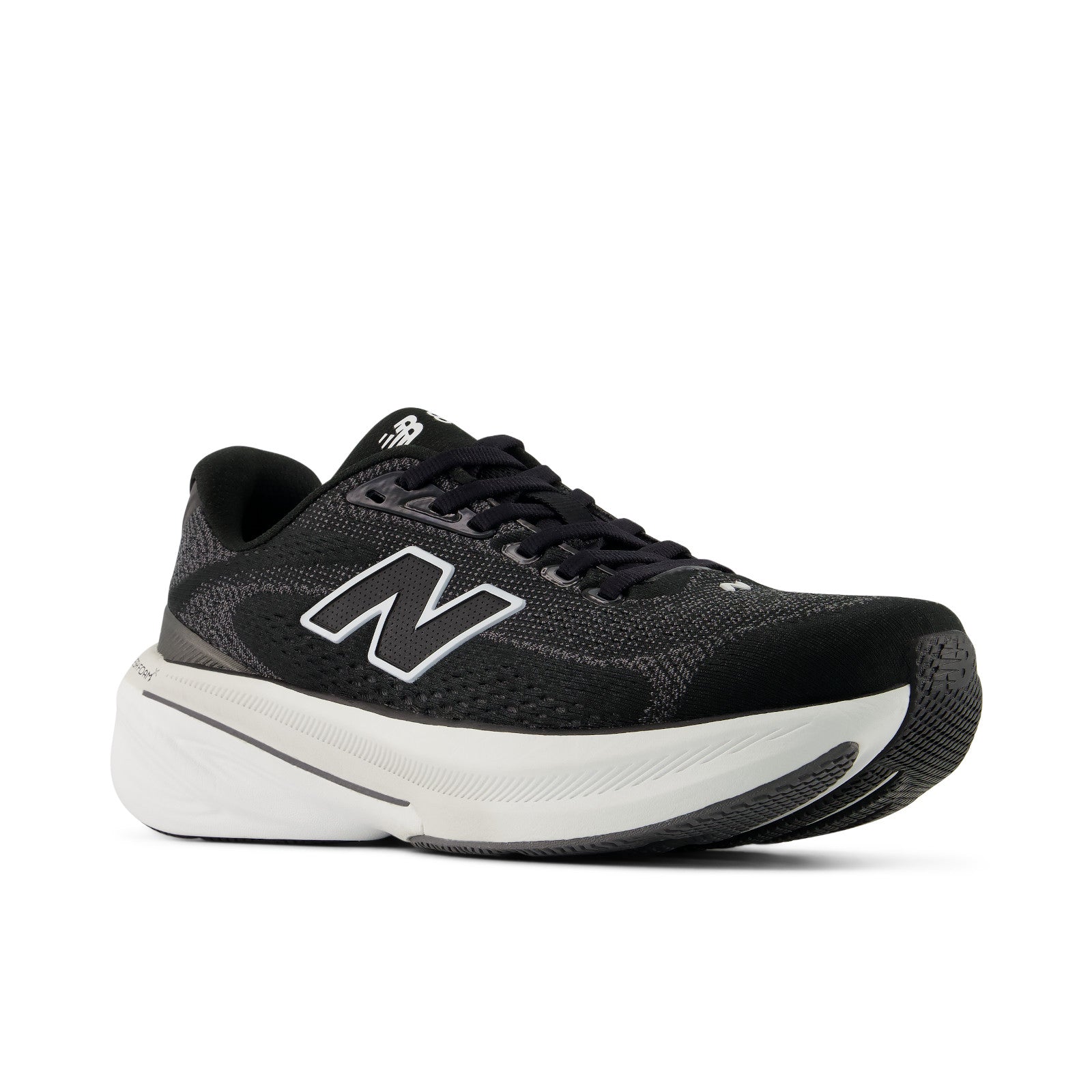 Women's Fresh Foam X 860 v15 (4NE - Black/White)