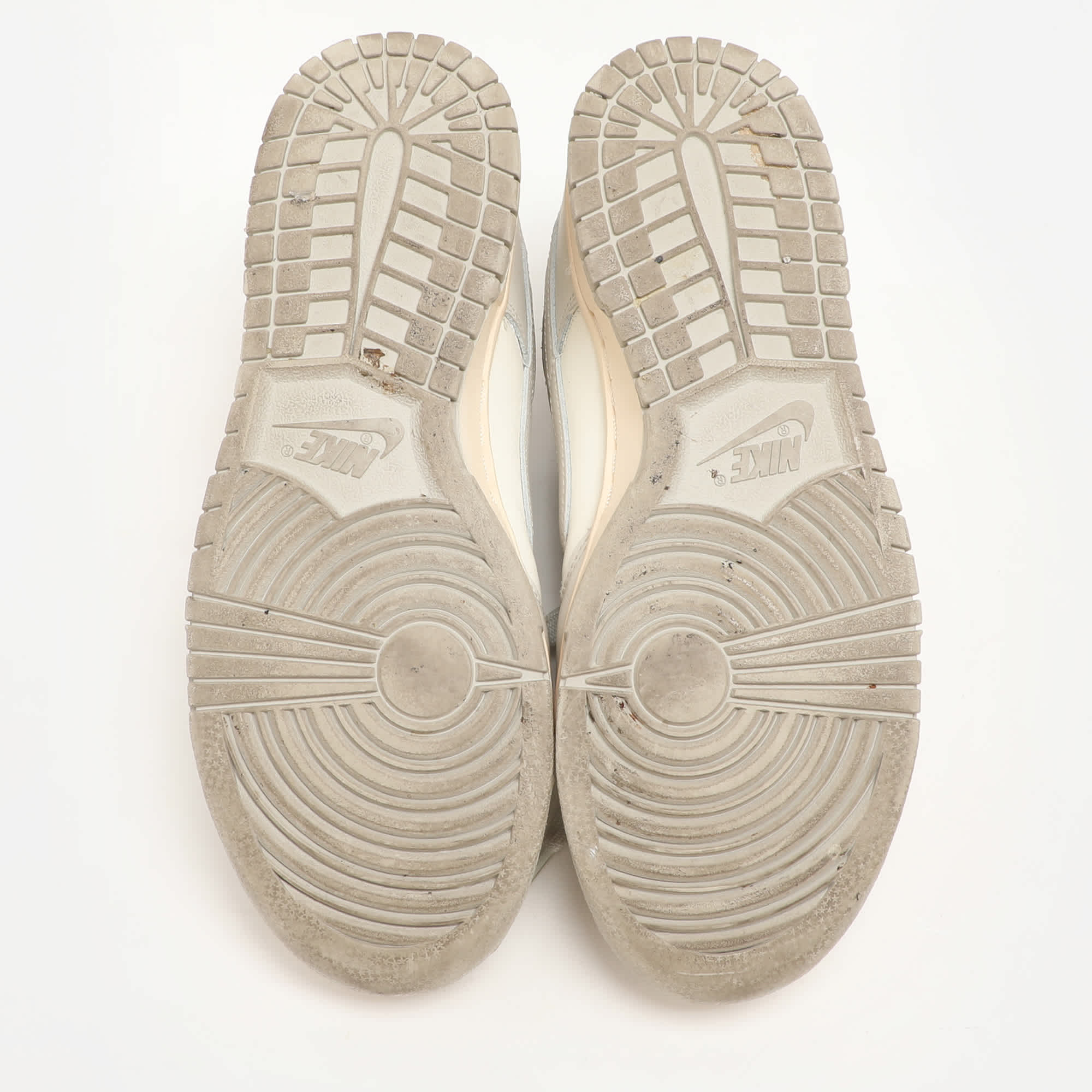 Nike Grey/white Leather "sail Light Bone" Dunk Low Top Sneakers